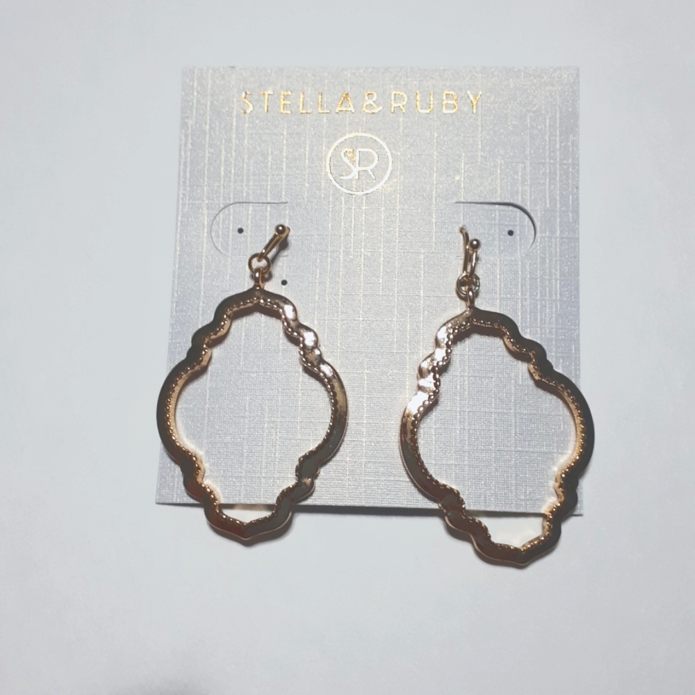 BNIB Stella & Ruby sculptural earrings